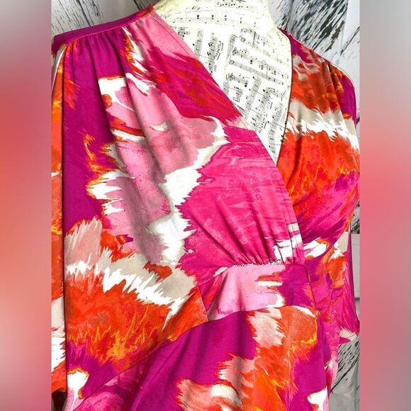 Natori Flowy Batwing Style Blouse Pink Abstract M - Picture 3 of 7